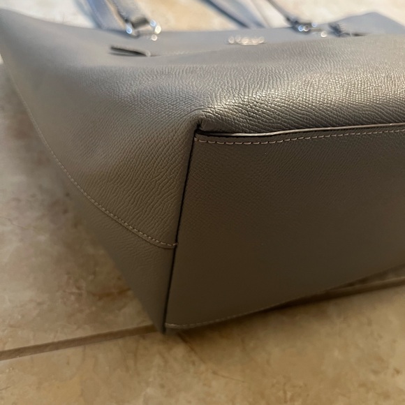 Coach Light Gray Leather Tote Bag💗 - Picture 5 of 11